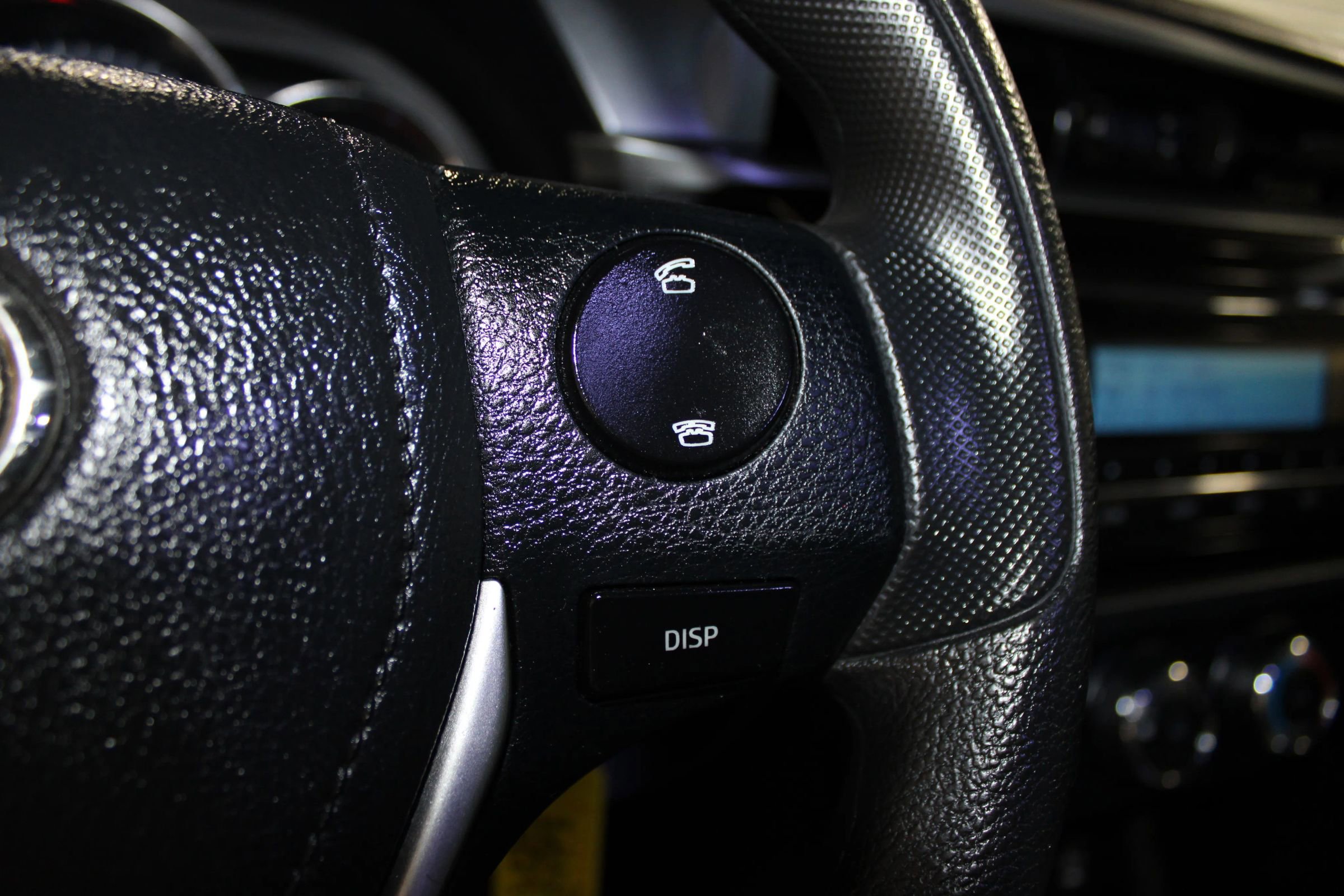 Used 2015 Toyota Corolla L FWD image 15