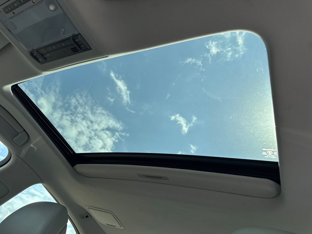 Used 2012 Lexus LS 460 w/ Comfort Pkg image 31