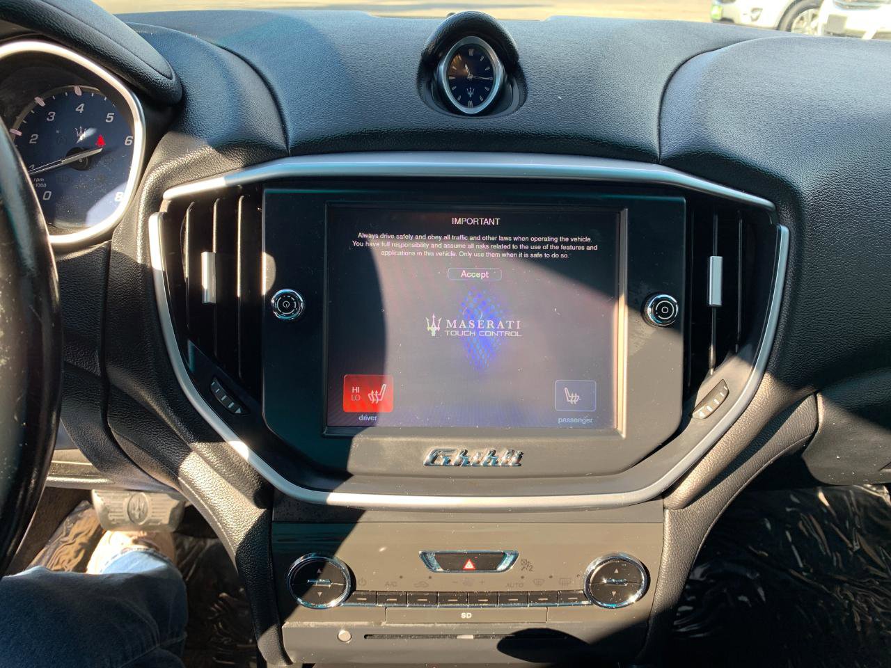 Used 2015 Maserati Ghibli RWD image 20