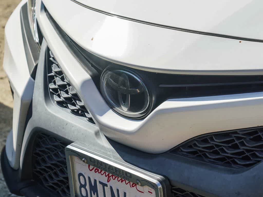 Used 2019 Toyota Camry SE FWD image 3