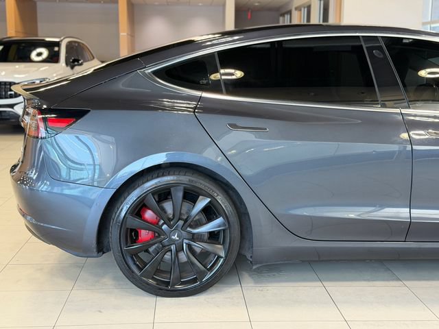 Used 2018 Tesla Model 3 Long Range AWD/4WD image 17