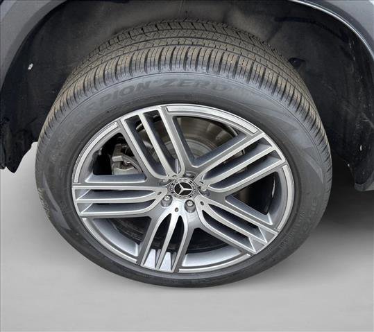 Used 2021 Mercedes-Benz GLS 450 4MATIC image 9