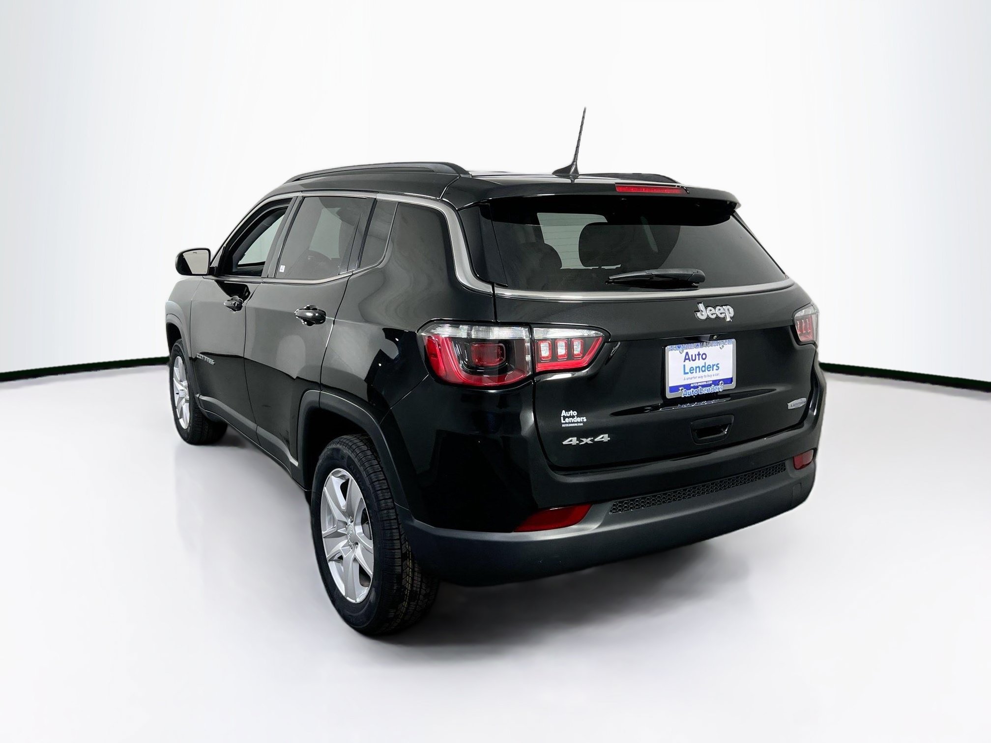 Used 2022 Jeep Compass Latitude AWD/4WD image 7
