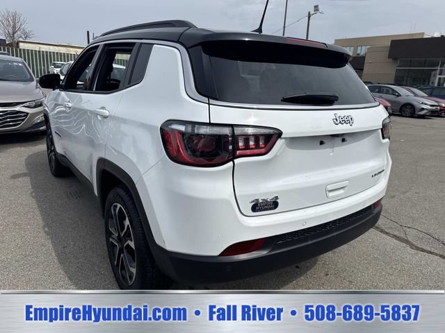 Used 2024 Jeep Compass Limited AWD/4WD image 9