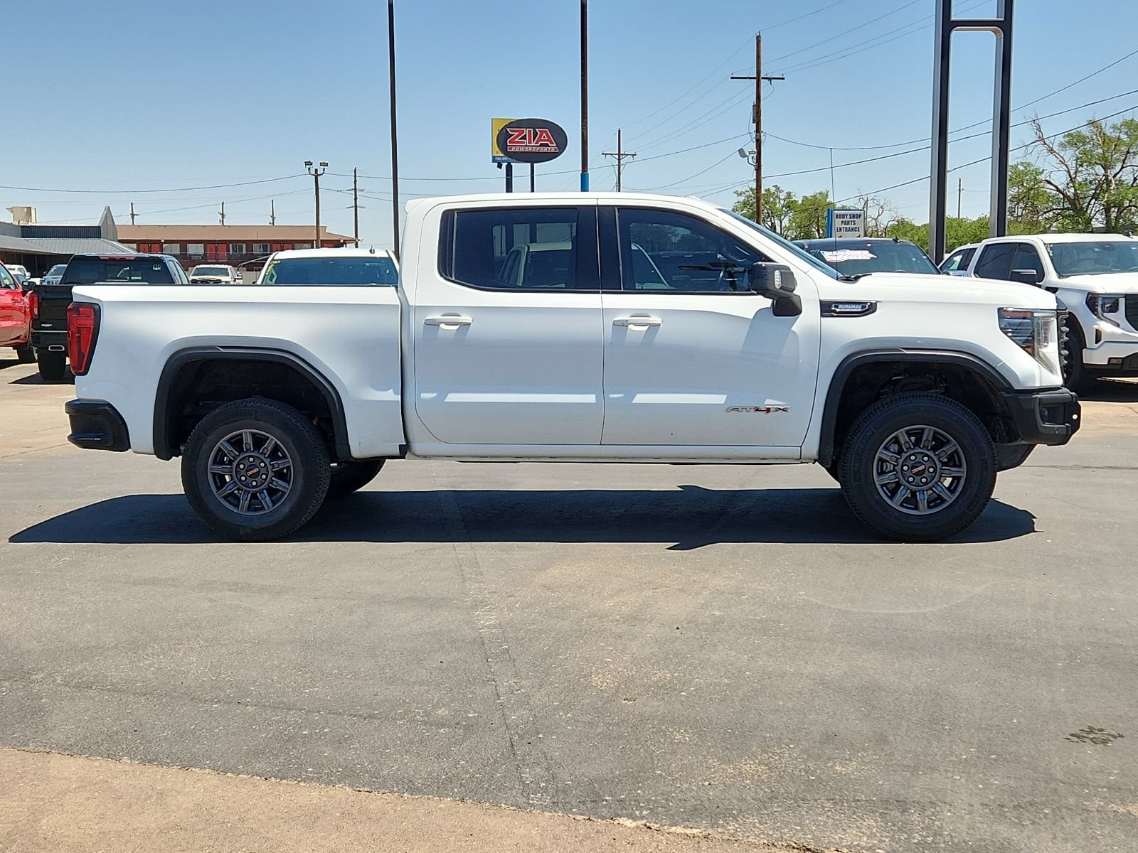 Used 2024 GMC Sierra 1500 AT4X AWD/4WD image 5