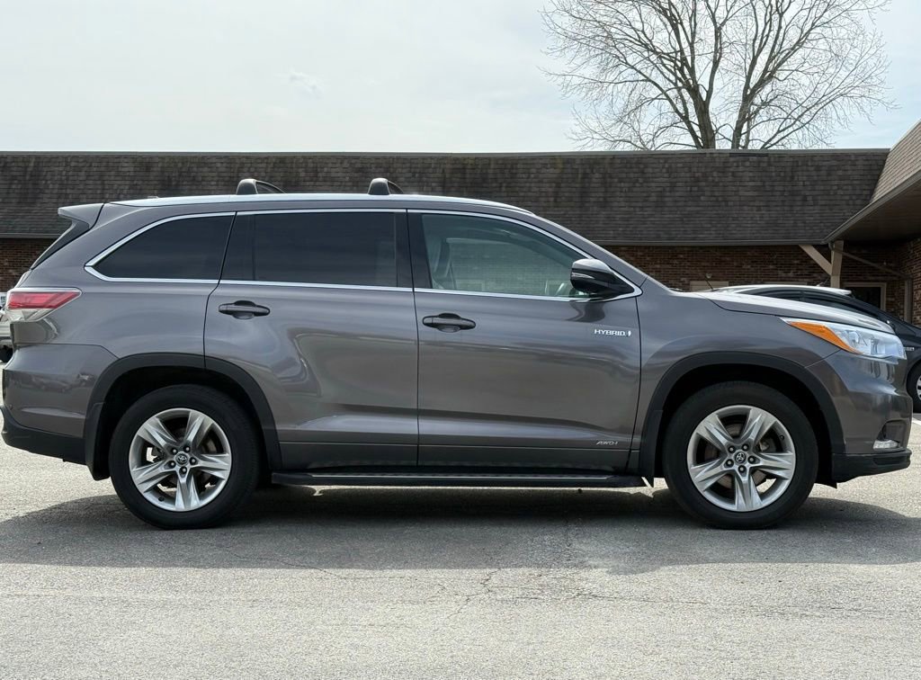 Used 2016 Toyota Highlander Limited Platinum image 6