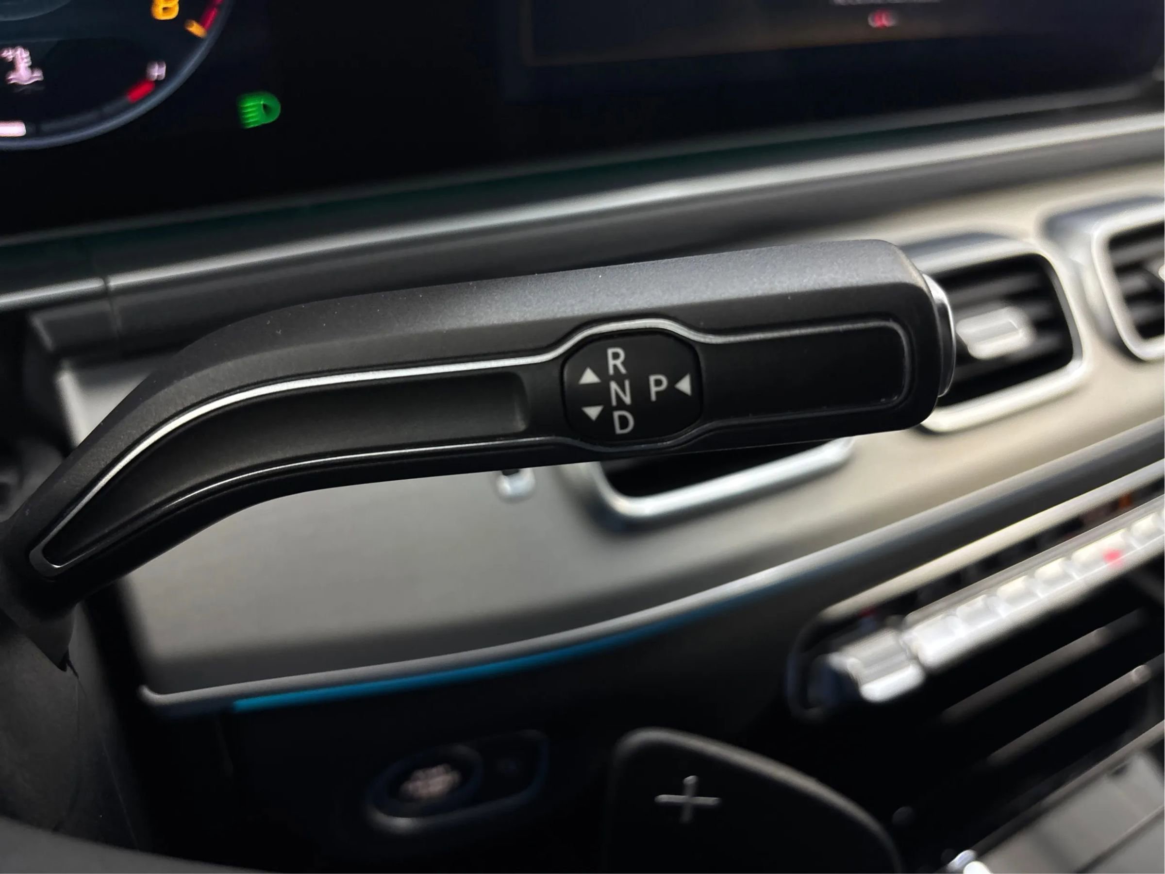 Used 2020 Mercedes-Benz GLE 350 4MATIC image 46