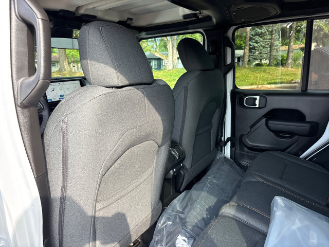 New 2026 Jeep Wrangler Unlimited Sport AWD/4WD image 9
