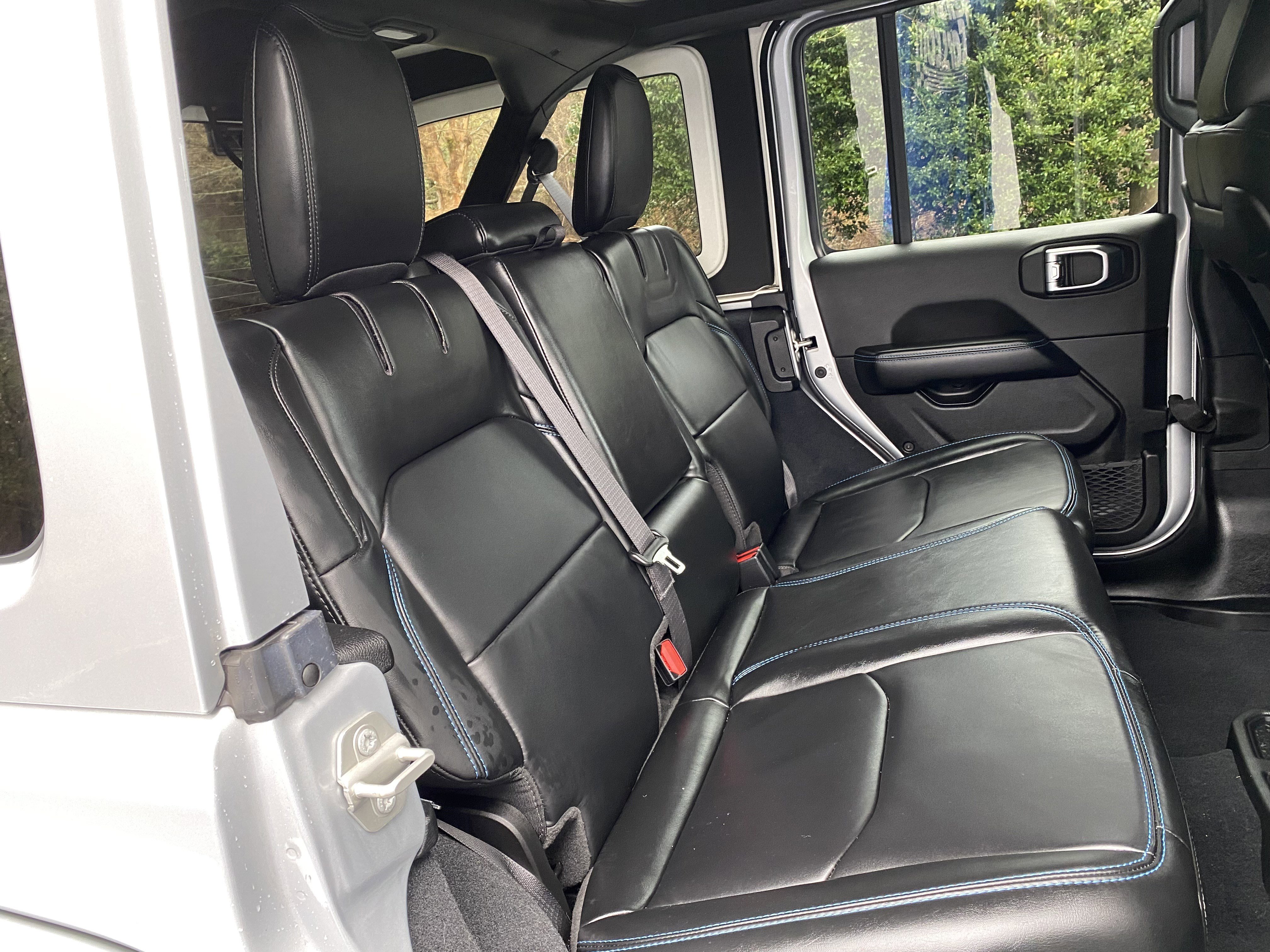 Used 2024 Jeep Wrangler Unlimited Rubicon 4xe image 35