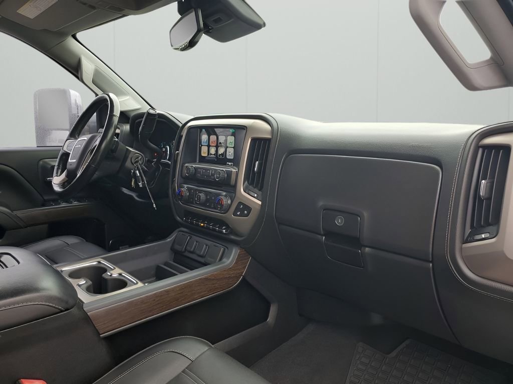 Used 2019 GMC Sierra 2500 Denali w/ Duramax Plus Package image 14