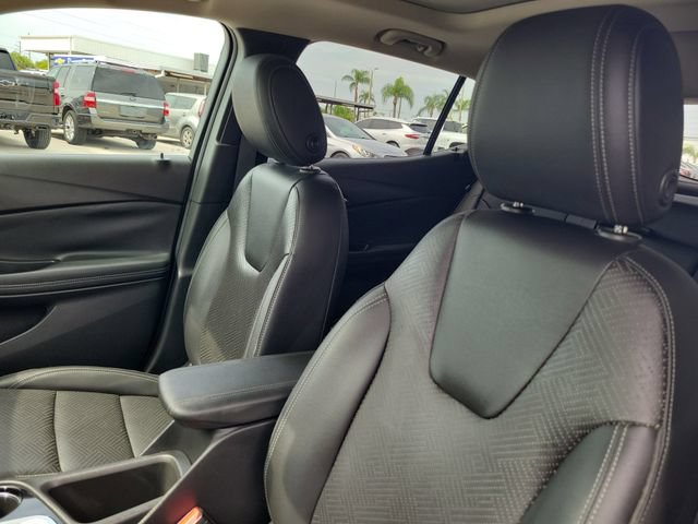 Used 2022 Buick Encore GX Essence w/ Experience Buick Package FWD image 15