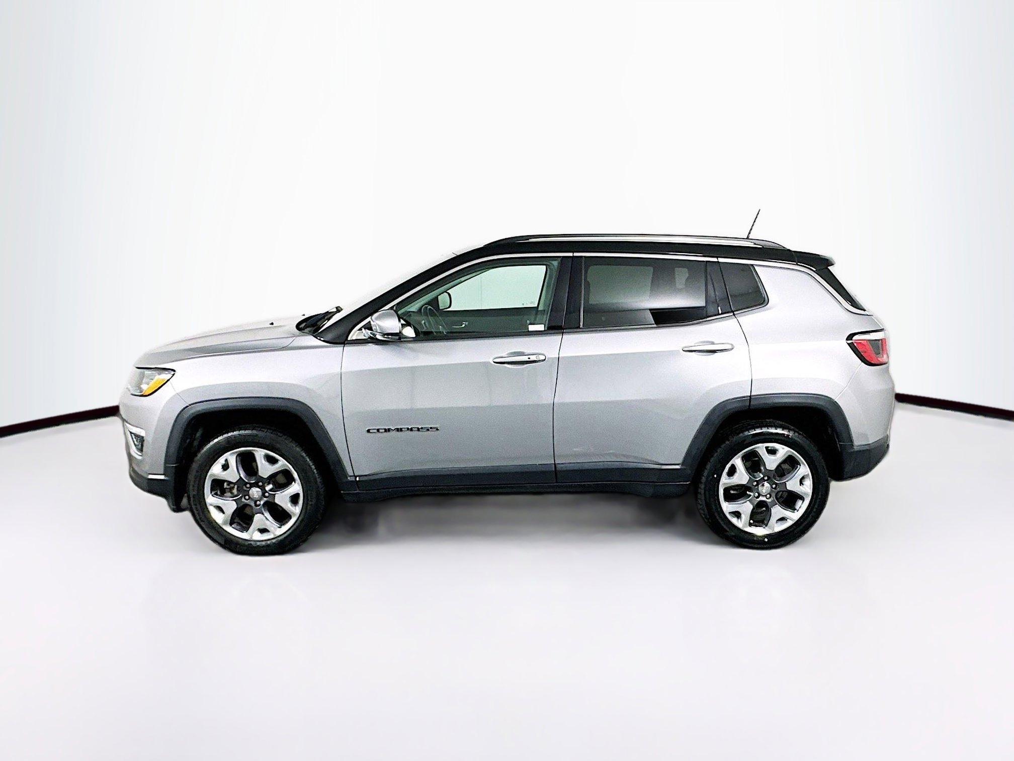 Used 2020 Jeep Compass Limited image 4
