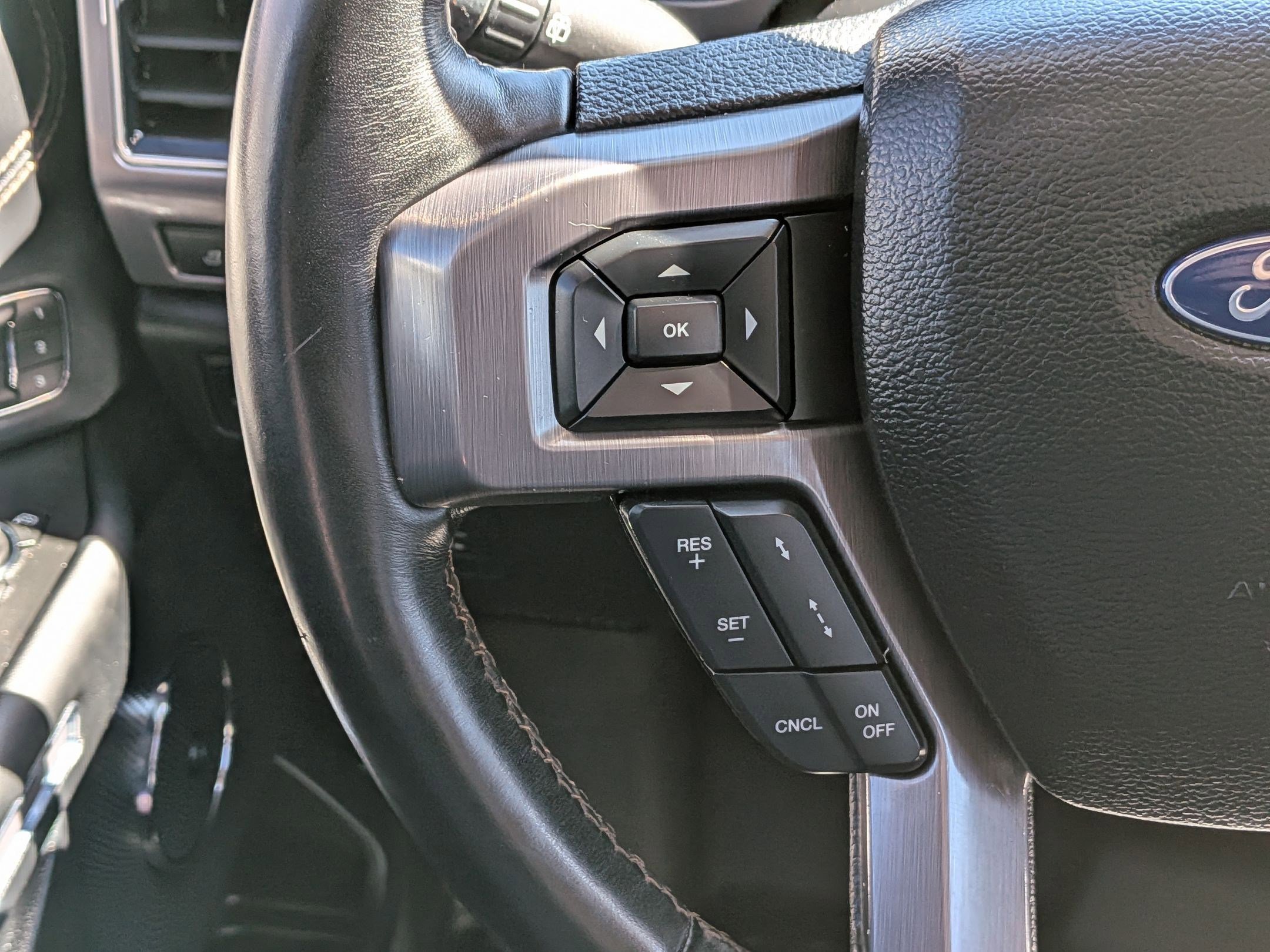 Used 2020 Ford Expedition Platinum image 18