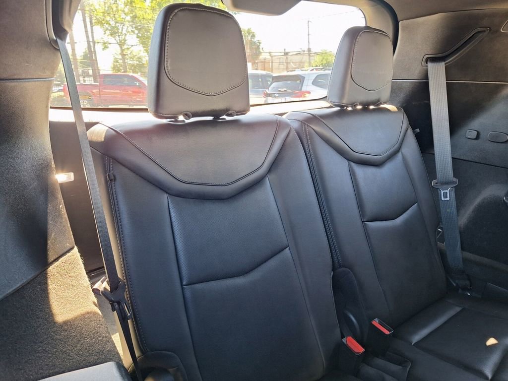 Used 2024 Cadillac XT6 Premium Luxury image 31
