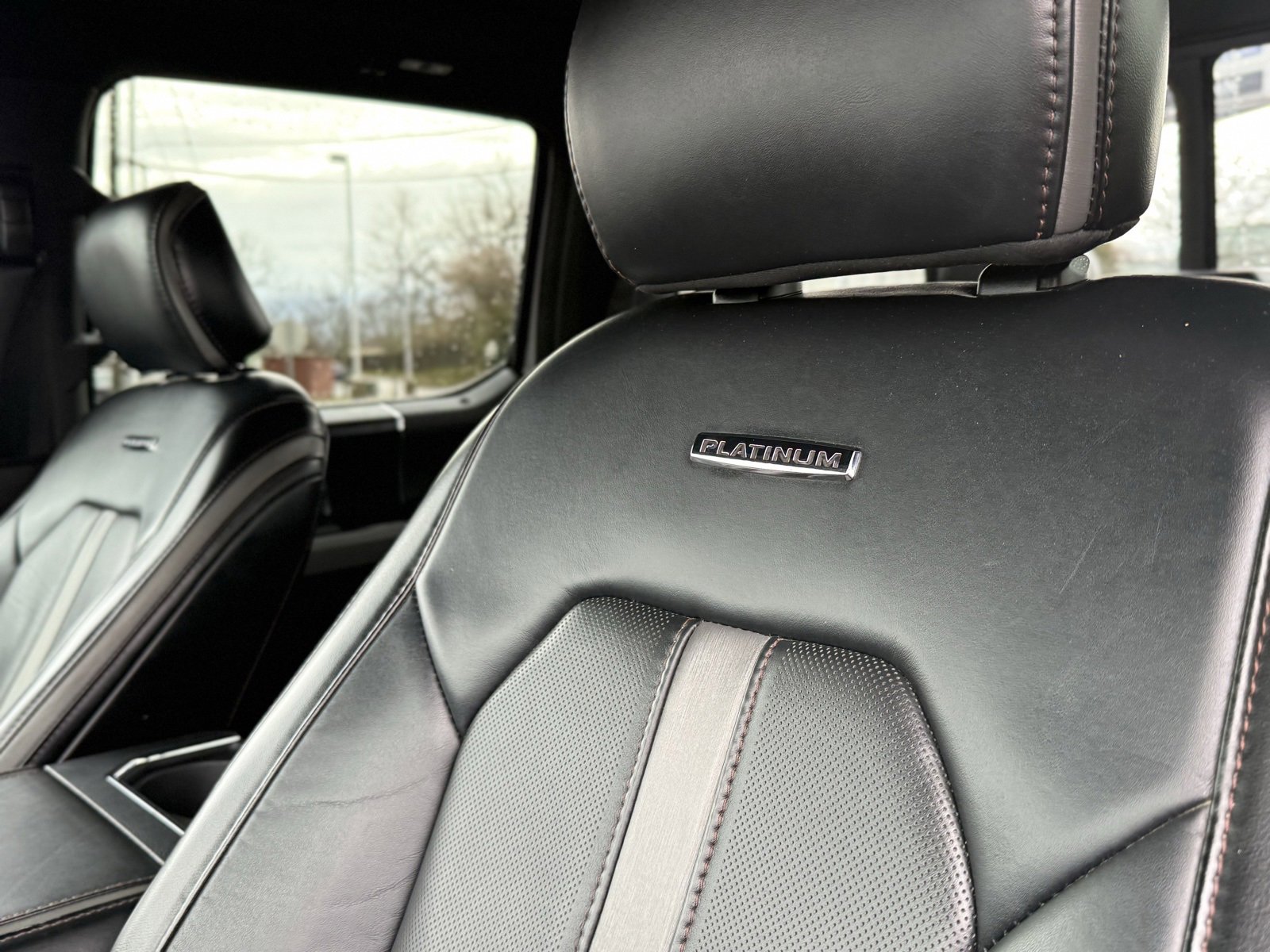 Used 2018 Ford F150 Platinum w/ Equipment Group 701A Luxury image 28