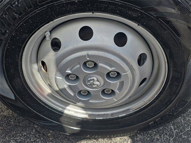 Used 2024 RAM ProMaster 2500 w/ Convenience Group image 5