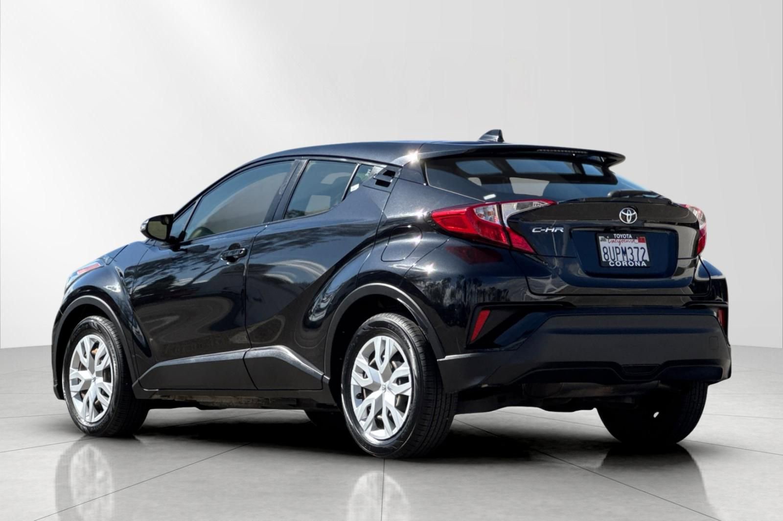 Used 2021 Toyota C-HR LE image 6