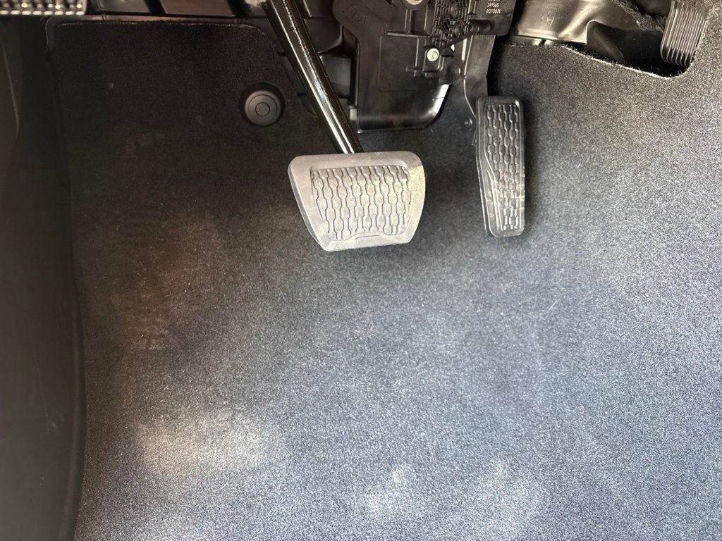 New 2027 Jeep Wrangler Unlimited Rubicon AWD/4WD image 12