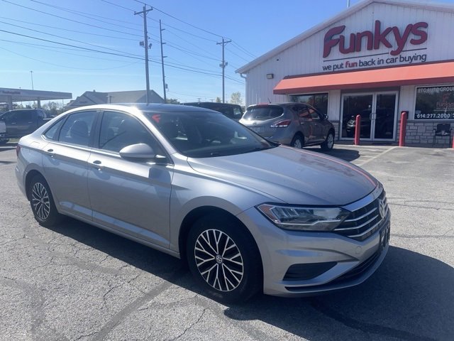 Used 2019 Volkswagen Jetta SE w/ Cold Weather Package