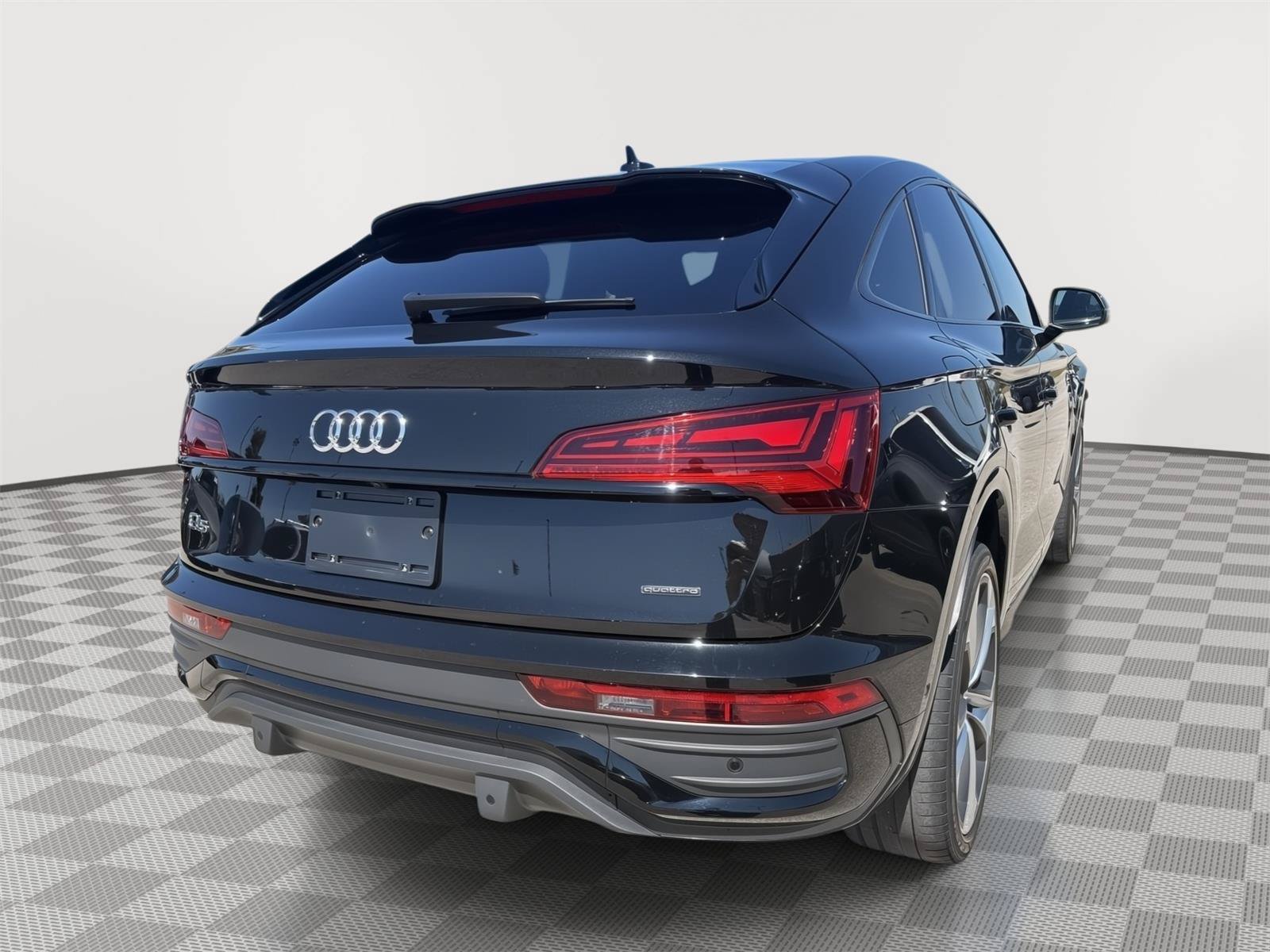 Used 2023 Audi Q5 2.0T Prestige w/ Prestige Package AWD/4WD image 5