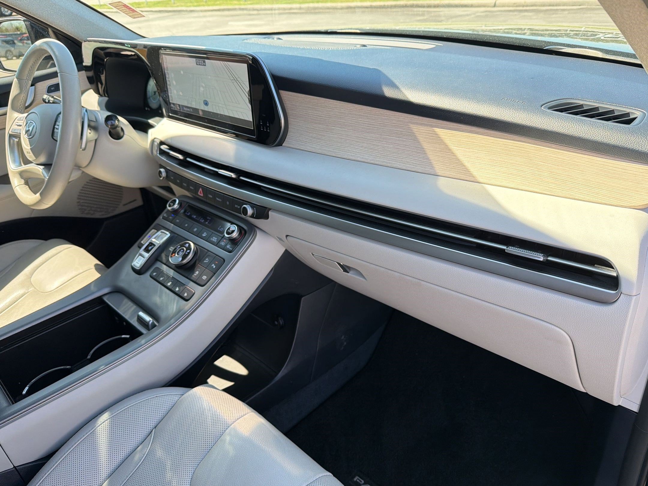 Used 2023 Hyundai Palisade Limited w/ Cargo Package AWD/4WD image 23