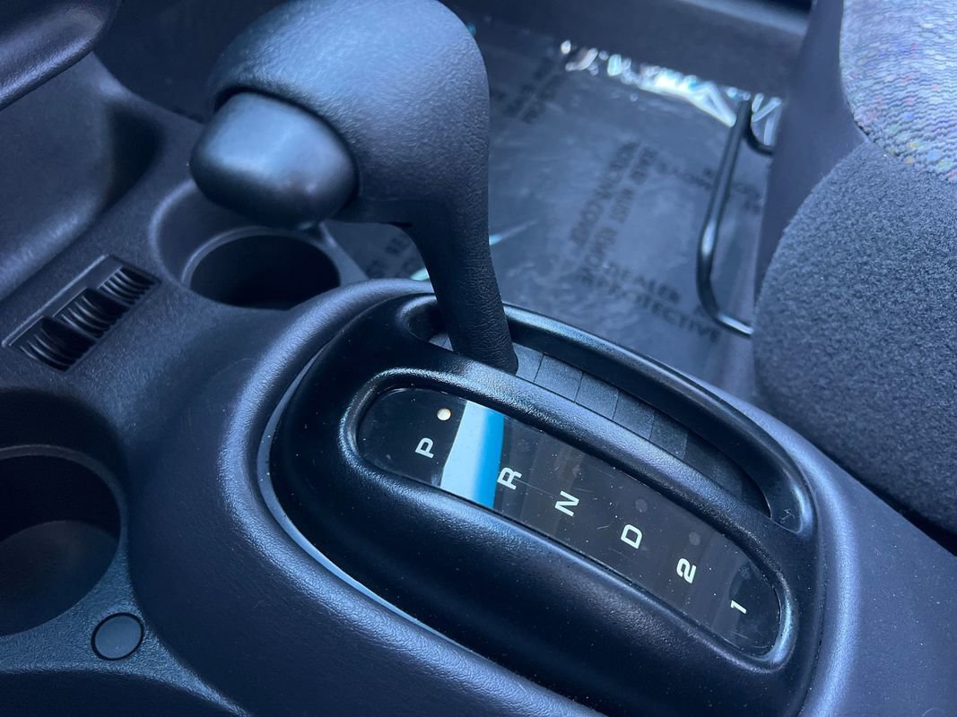 Used 1999 Dodge Neon Highline image 16