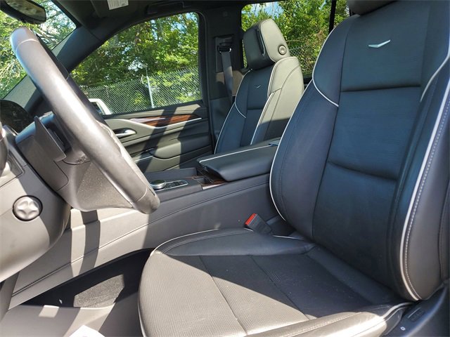 Certified 2023 Cadillac Escalade Premium Luxury w/ LPO, Illumination Package image 28
