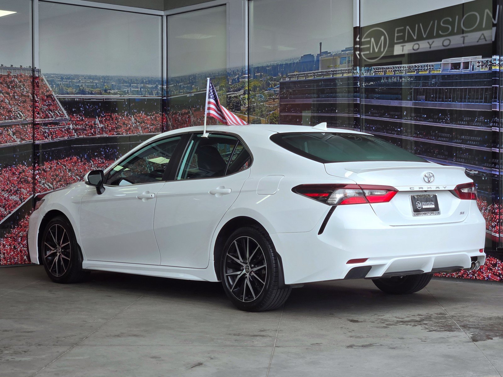 Certified 2023 Toyota Camry SE FWD image 5