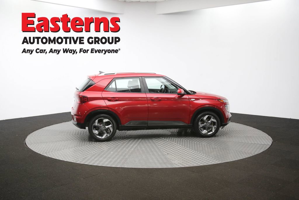 Used 2022 Hyundai Venue SEL image 43
