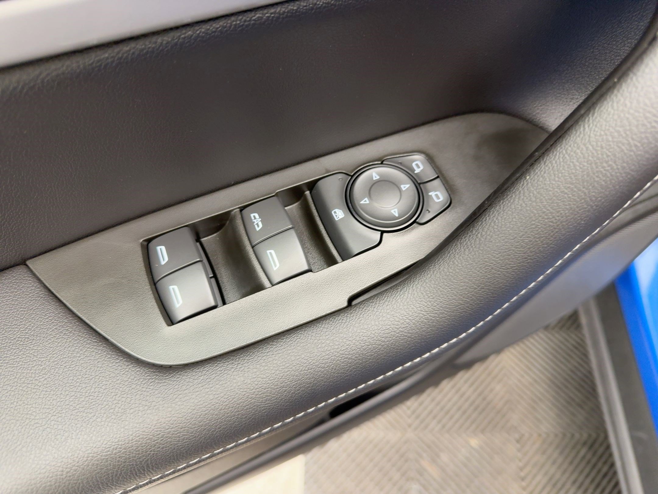 Certified 2025 Chevrolet Blazer LT w/ Convenience Package image 19