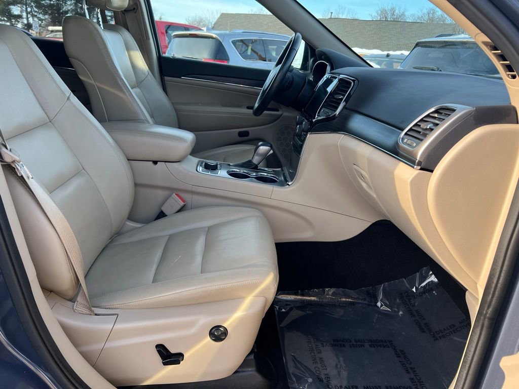 Used 2020 Jeep Grand Cherokee Limited image 32