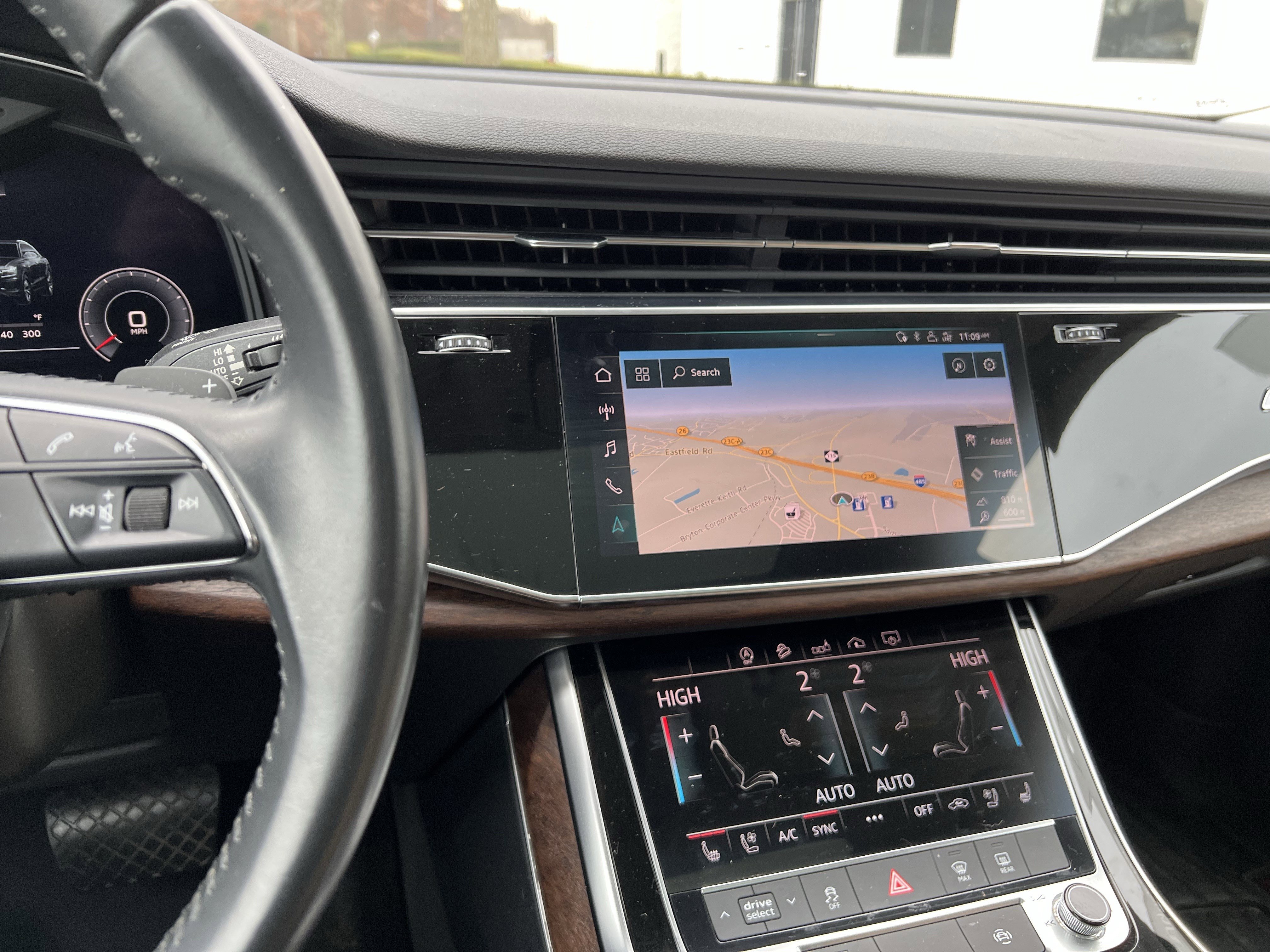 Used 2020 Audi Q8 Premium Plus w/ Premium Plus Package image 31