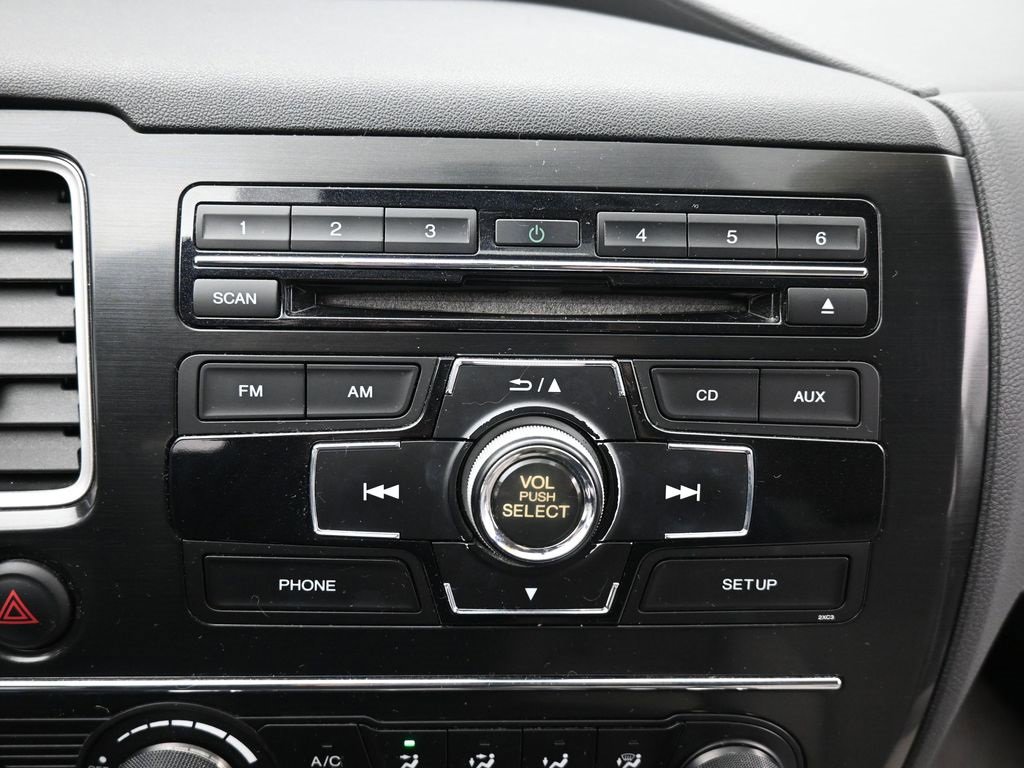 Used 2013 Honda Civic LX image 25