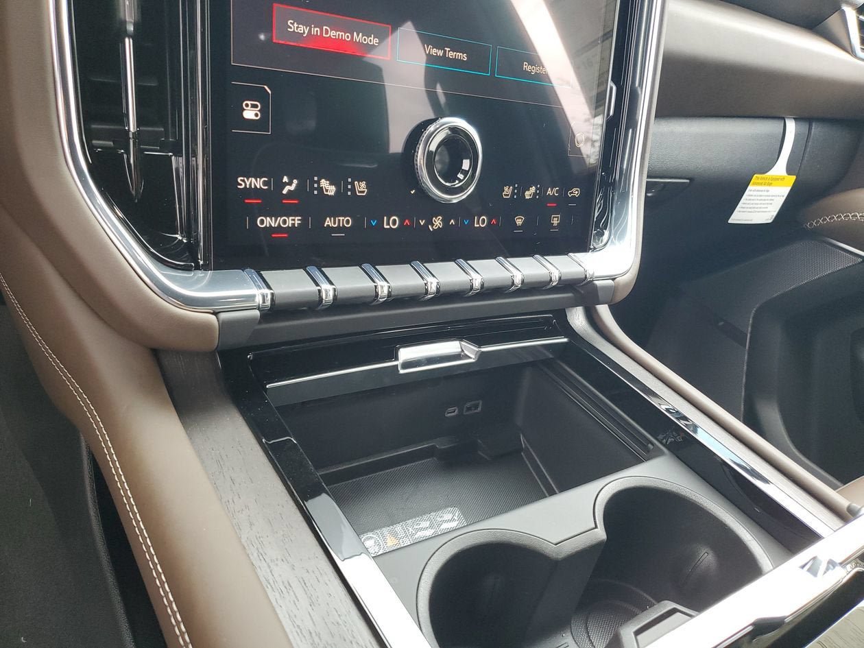 New 2026 GMC Yukon XL Denali Ultimate AWD/4WD image 23