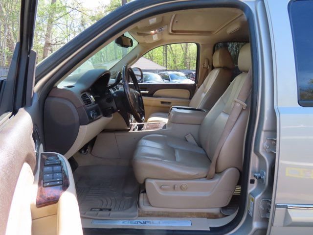 Used 2007 GMC Yukon Denali image 21