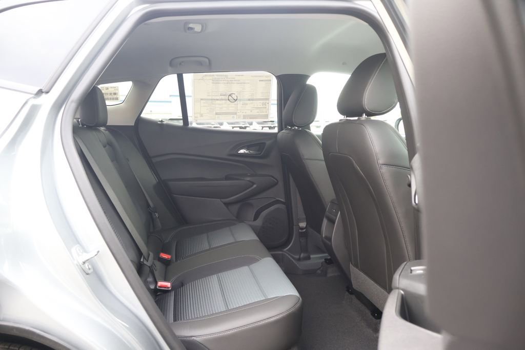 New 2026 Chevrolet Trax LT w/ Driver Confidence Package FWD image 38