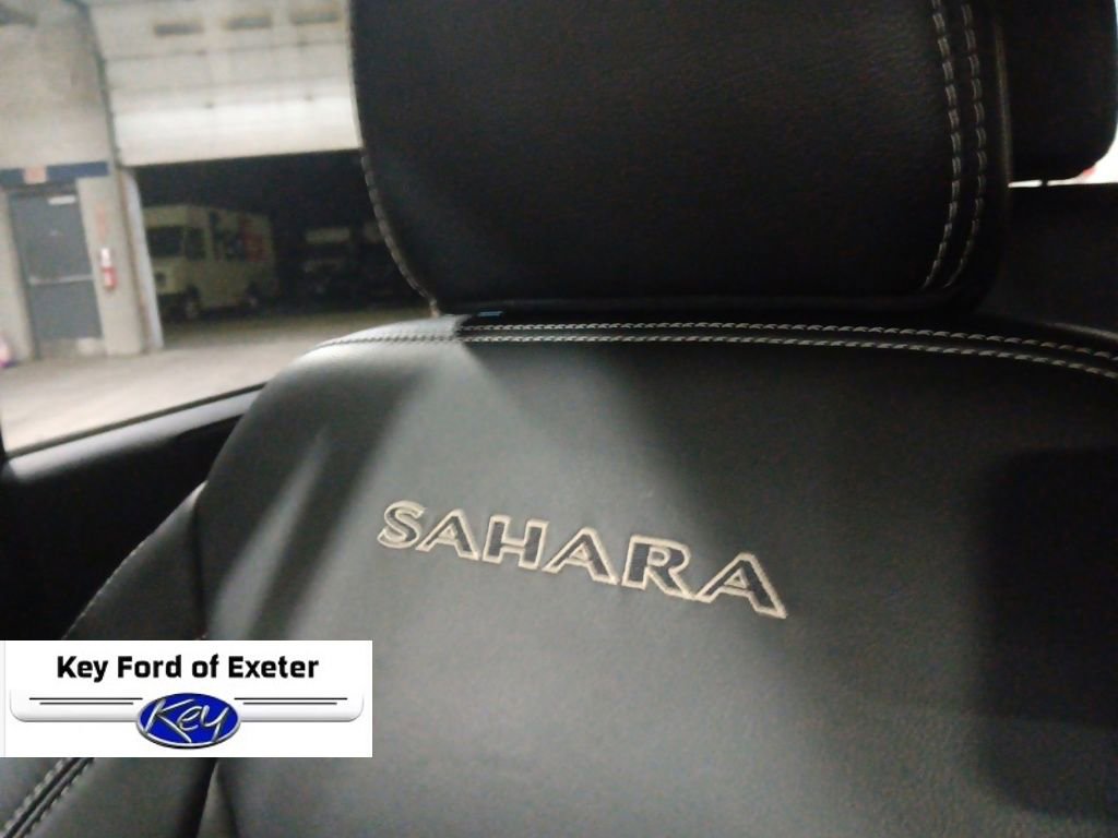 Used 2017 Jeep Wrangler Unlimited Sahara w/ Dual Top Group image 24