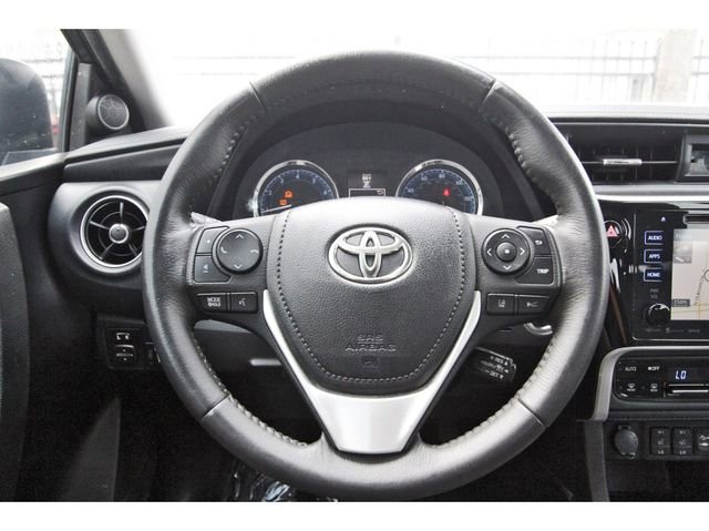 Used 2018 Toyota Corolla XSE FWD image 13