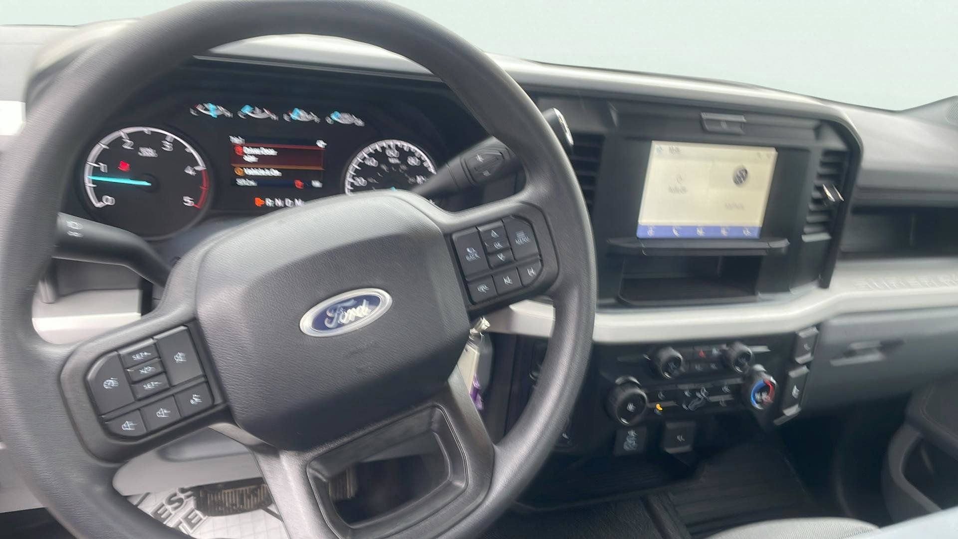 Used 2025 Ford F250 XL w/ XL Chrome Package image 12