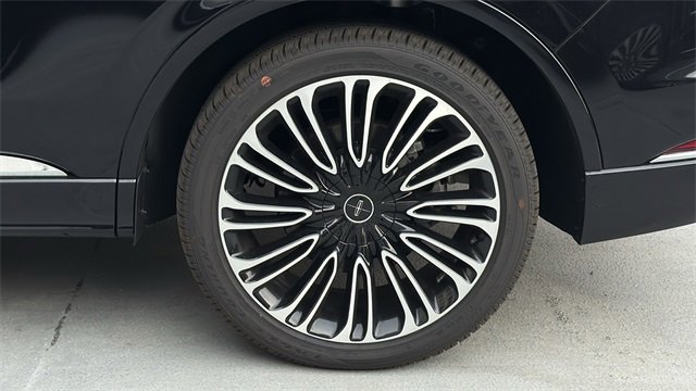 New 2025 Lincoln Aviator Black Label image 4