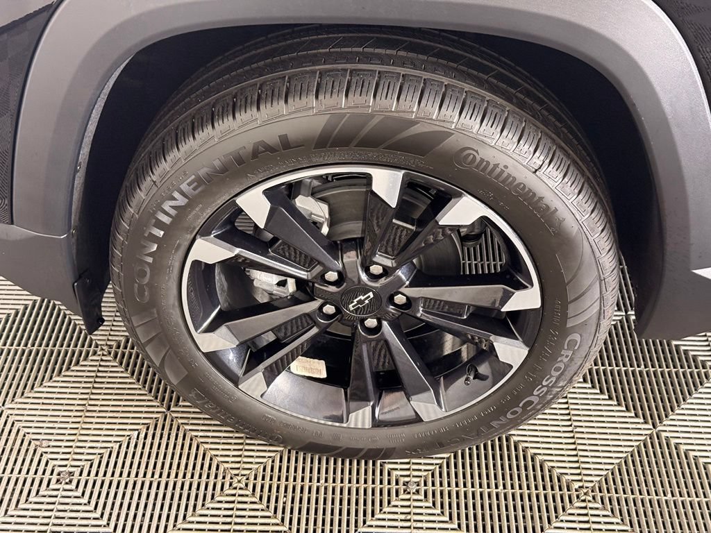 New 2027 Chevrolet Equinox RS w/ Safety and Technology Package AWD/4WD image 11