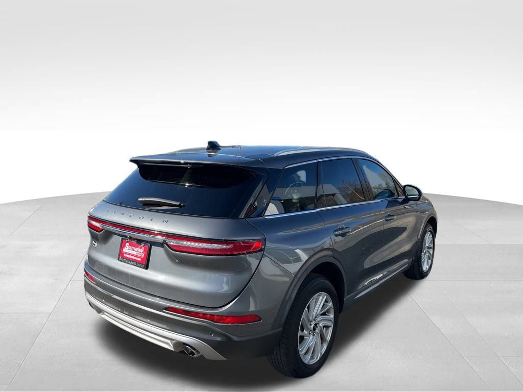 Used 2021 Lincoln Corsair FWD w/ Convenience Package image 9