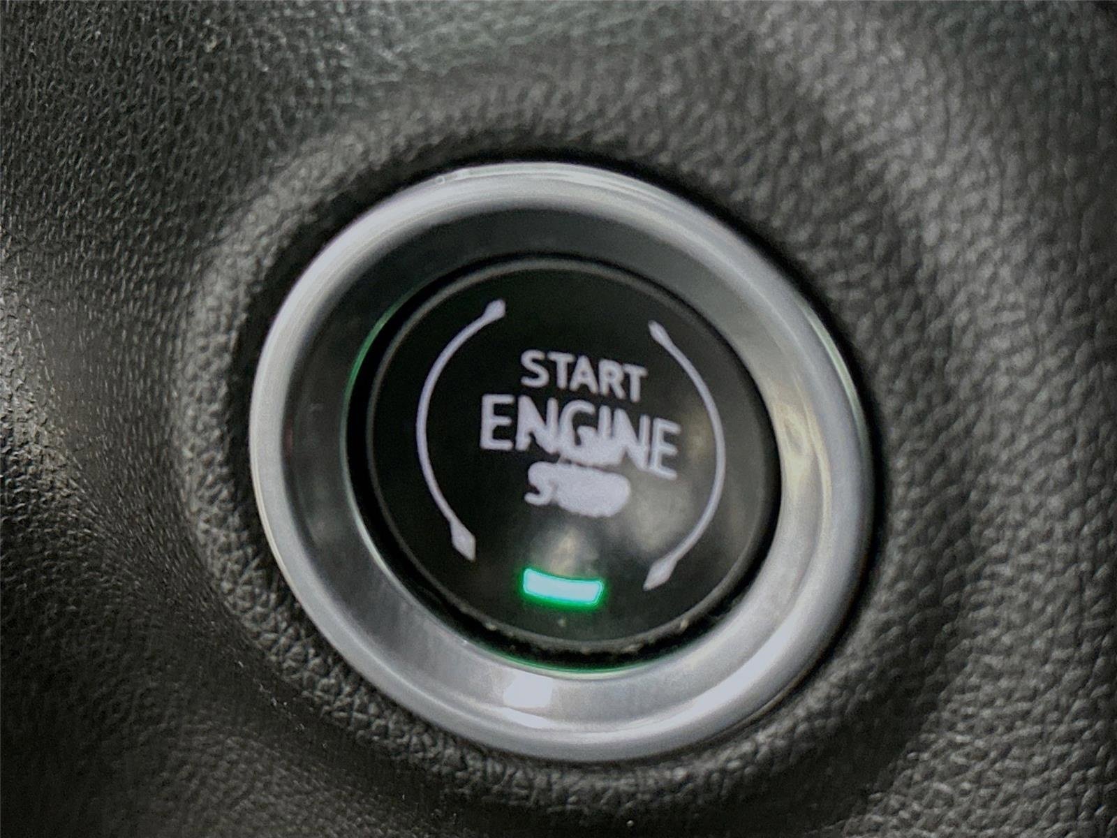 Used 2022 GMC Sierra 3500 SLT w/ SLT Premium Package image 17