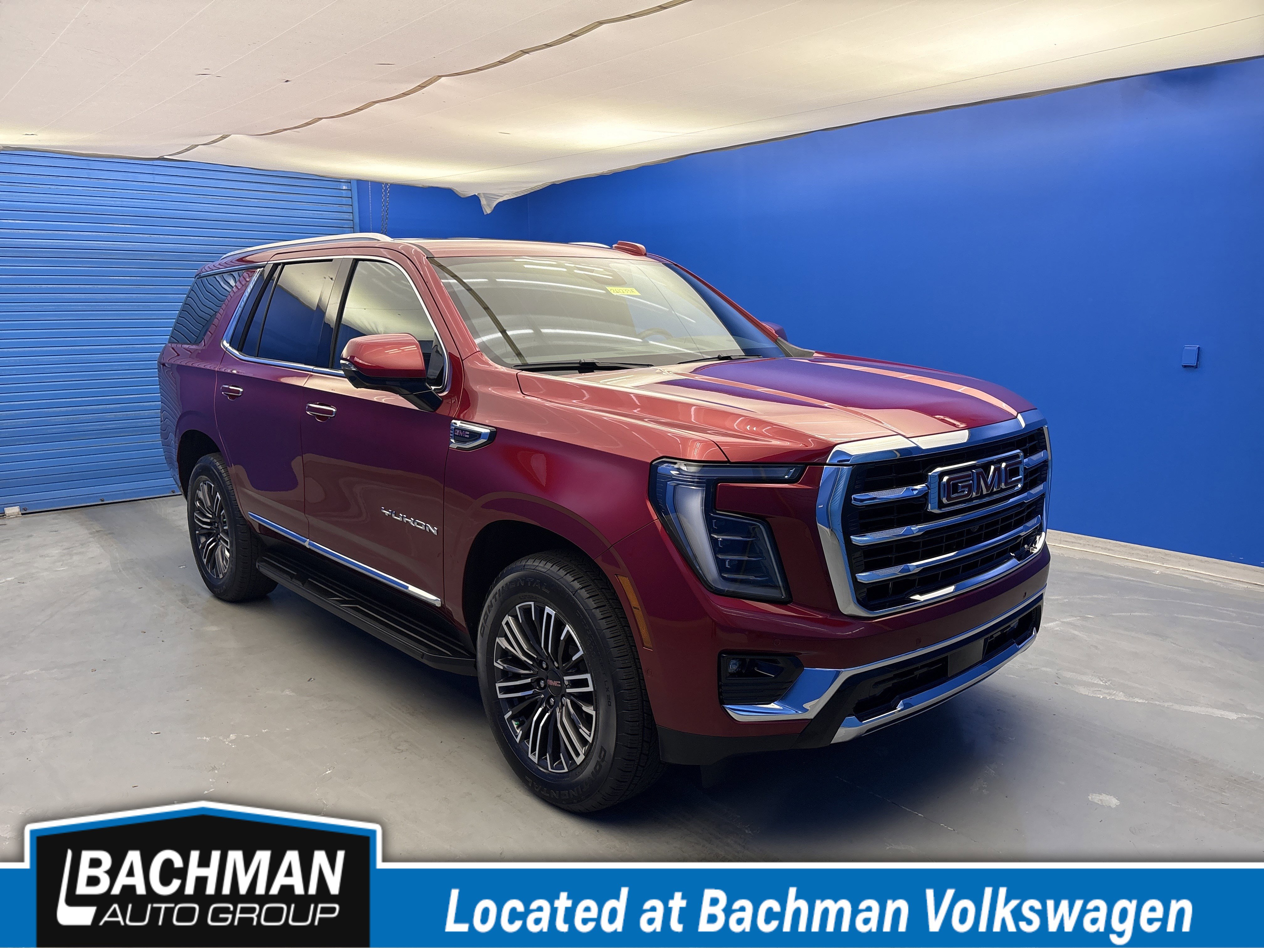 Used 2025 GMC Yukon Elevation AWD/4WD image 1