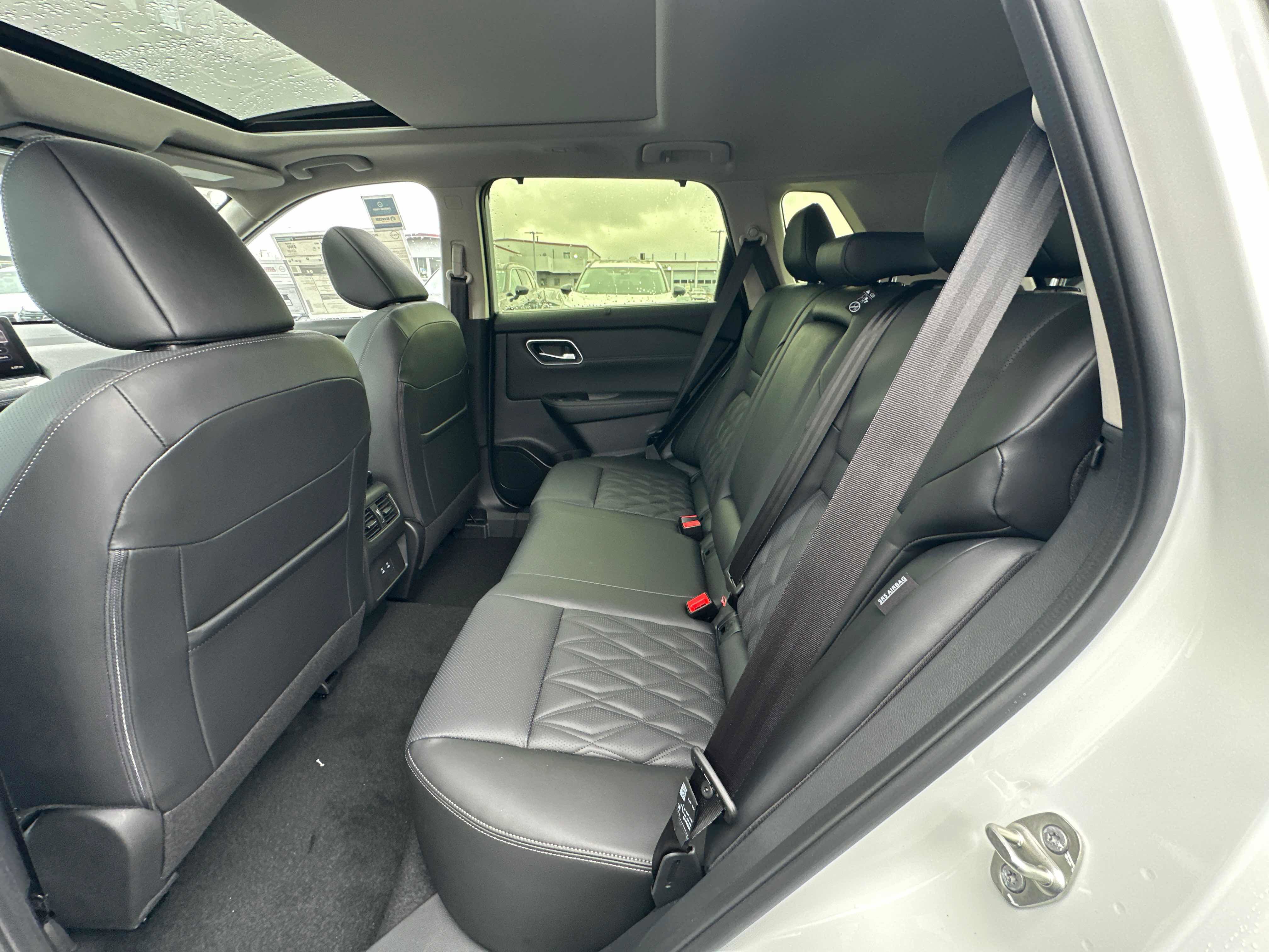 New 2026 Nissan Rogue Platinum image 28