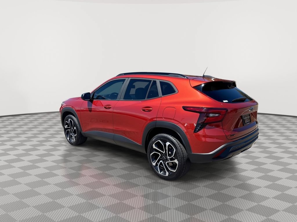 Certified 2024 Chevrolet Trax RS FWD image 9