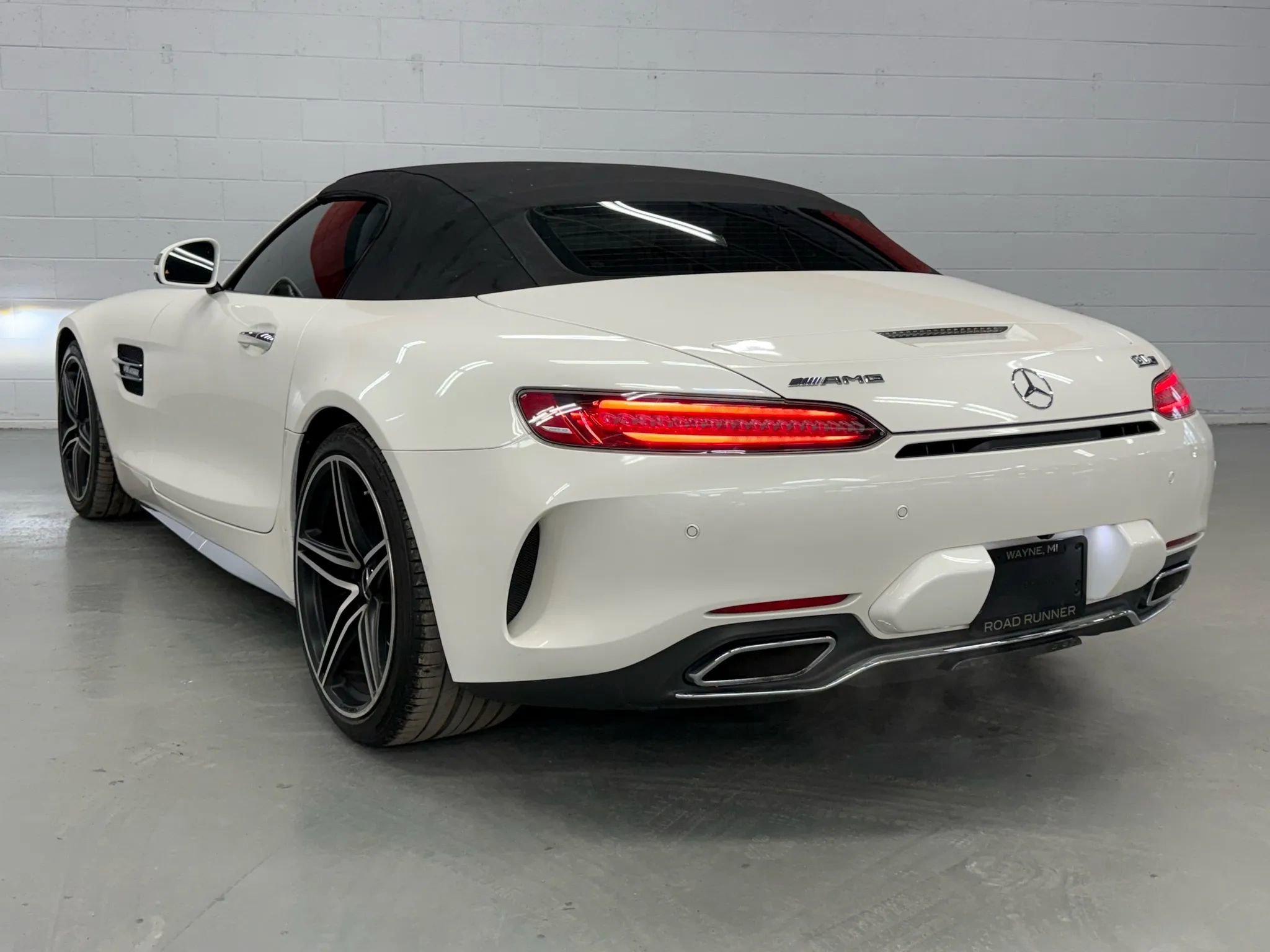 Used 2018 Mercedes-Benz AMG GT C image 7