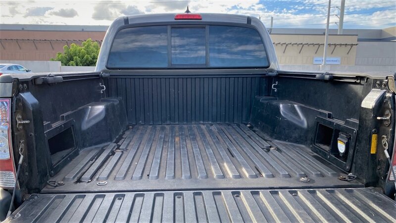 Used 2015 Toyota Tacoma 4x4 Double Cab image 7