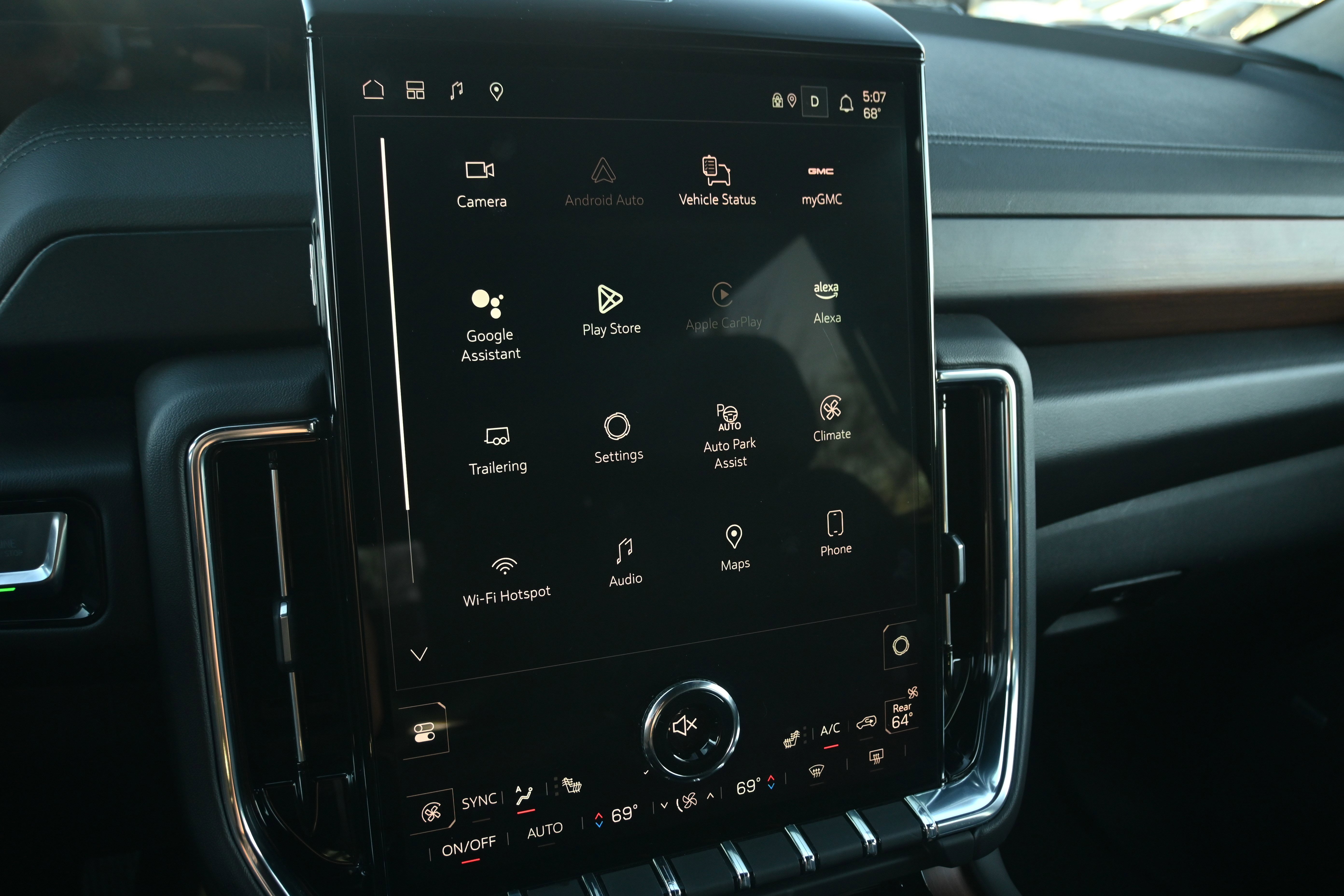 Used 2025 GMC Yukon Denali image 35