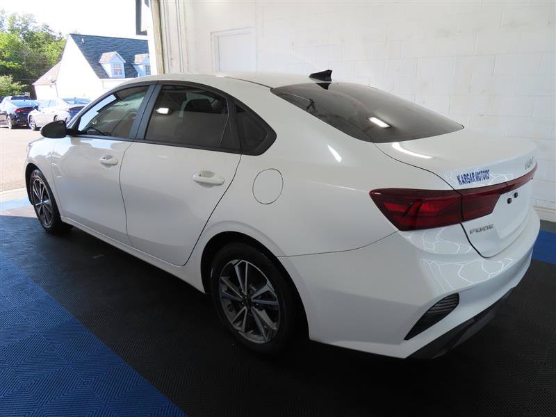 Used 2023 Kia Forte LXS w/ LXS Technology Package FWD image 10